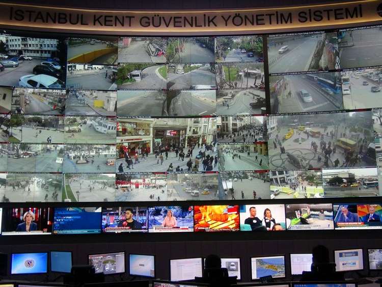 İstanbul'un gözleri... Yedi Tepe'yi Yedi bin polis kamerası izliyor...