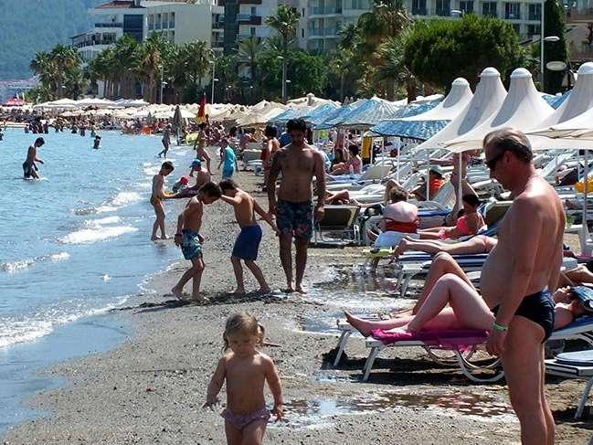 Türkiye'ye geçen yıl en çok Rus turist geldi
