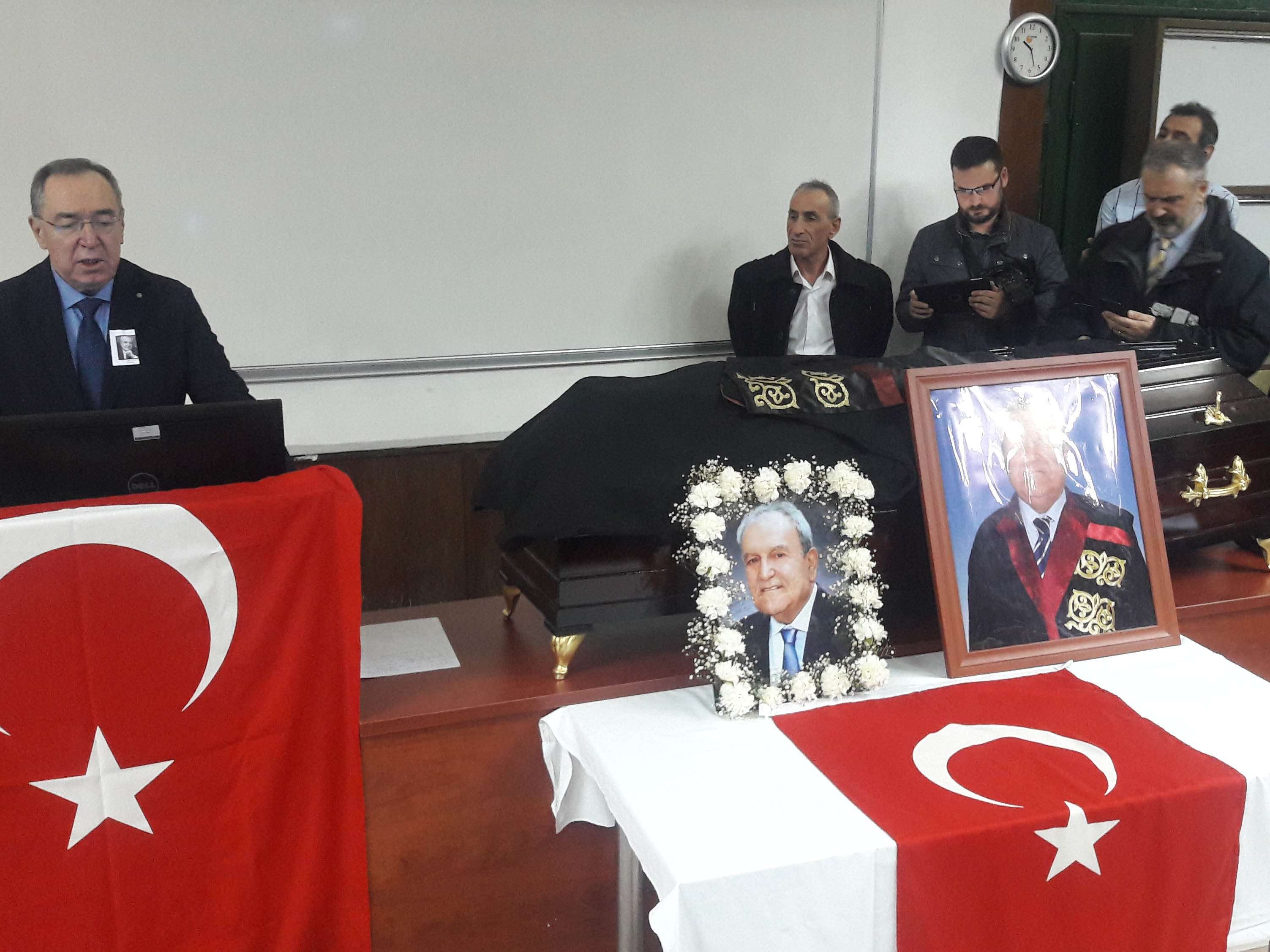 Prof. Dr. Agop Kotoğyan için Cerrahpaşa Tıp Fakültesi'nde tören