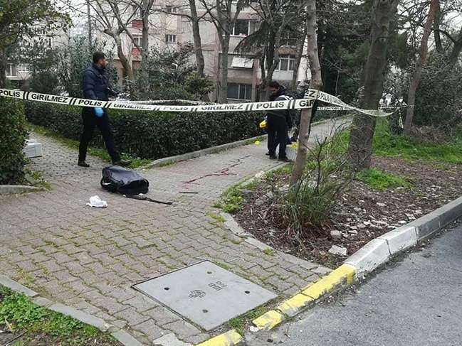 Bakırköy'de sabah sporundan dönen bir kişiye silahlı saldırı