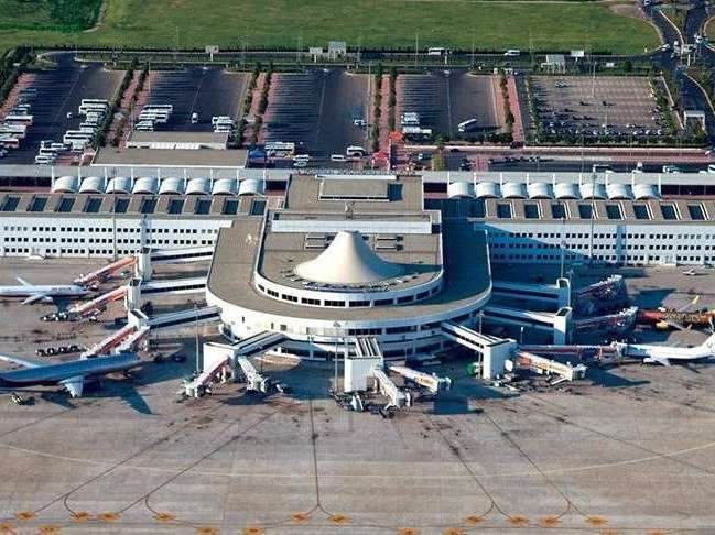 IC Holding Antalya Havalimanı hisselerini TAV´a devrediyor