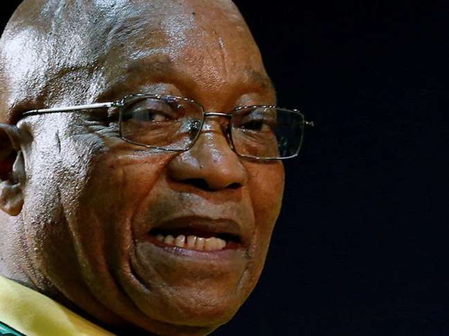 Ve beklenen oldu: Zuma istifa etti