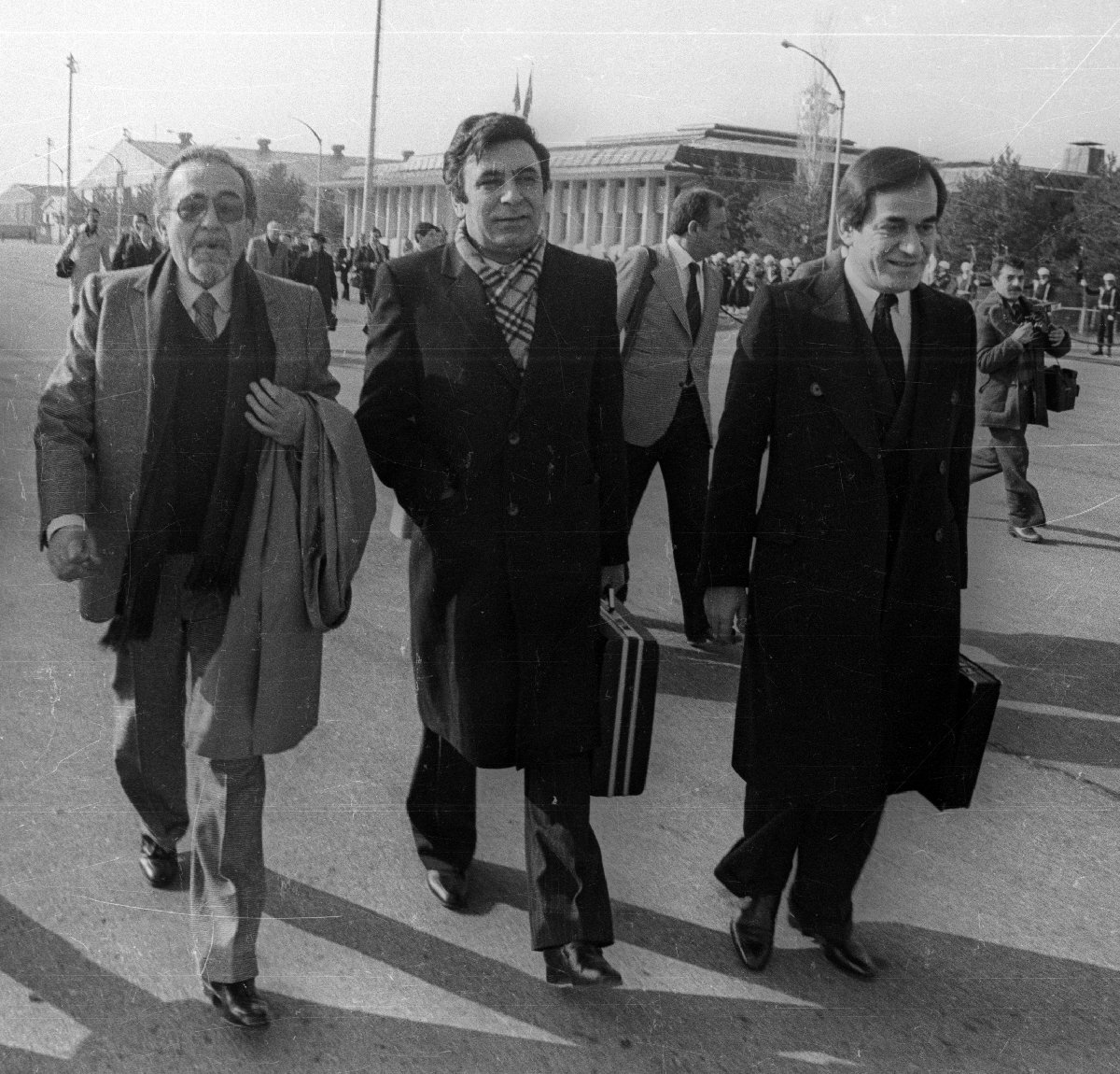 Soldan sağa: Erol Simavi - Aydın Doğan - Kemal Ilıcak