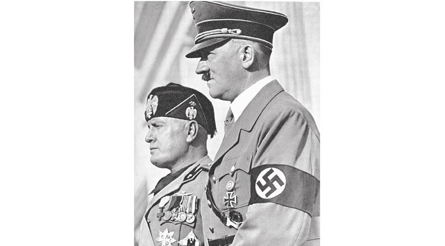 Mussolini ve Hitler, II. Dünya Savaşı sırasında ‘Çelik Pakt’ı kurup birlikte hareket etti.