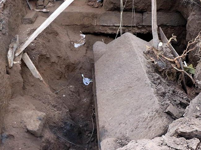 Kayseri’deki lahit açıldı: Aile mezarı çıktı