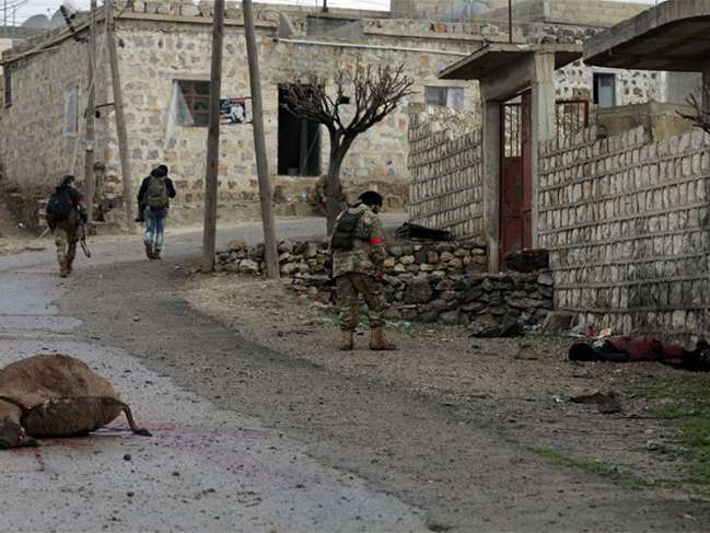 Afrin'de 8 askerimizin şehit düştüğü Keltepe ele geçirildi