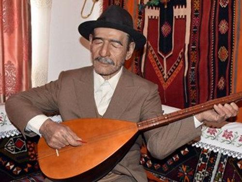 Sivas'ta Aşık Veysel Kültür Evi açıldı