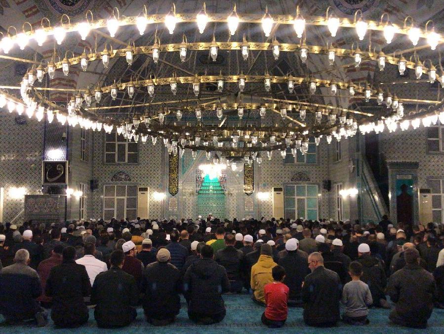 cuma-namazi-1_4_3_1521787415_4_3_1522388845