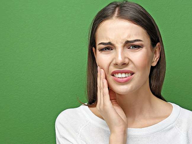 Bir zararı daha çıktı! Diş gıcırdatmanıza sebep oluyor! Diş gıcırdatması nasıl geçer?