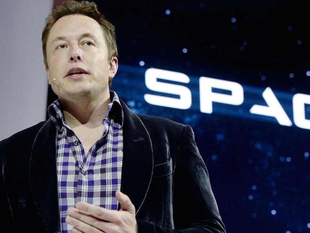 Elon Musk merak edilen soruya yanıt verdi