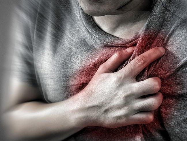 Aslında vücudunuz kalp krizini 1 ay önceden size haber veriyor!