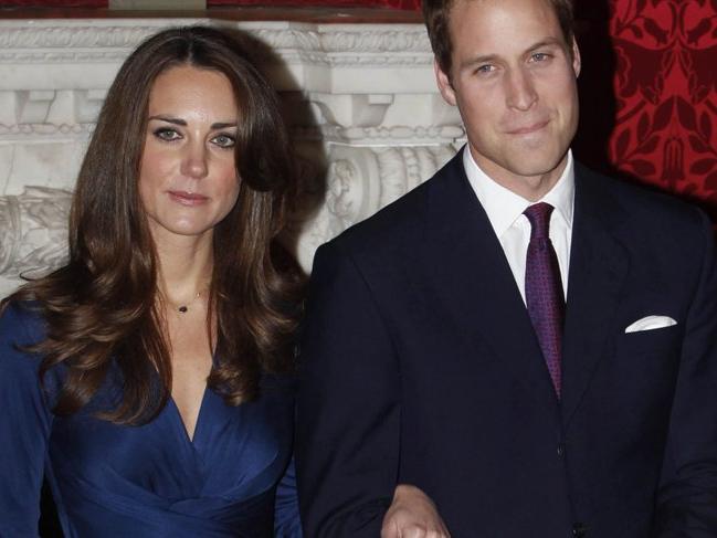 Kate Middleton'ın nişan kıyafeti 8 yıl sonra da yok satıyor!