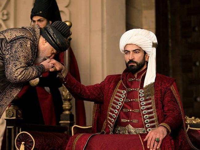 Mehmed Bir Cihan Fatihi dizisinin konusu ne, oyuncuları kimler?
