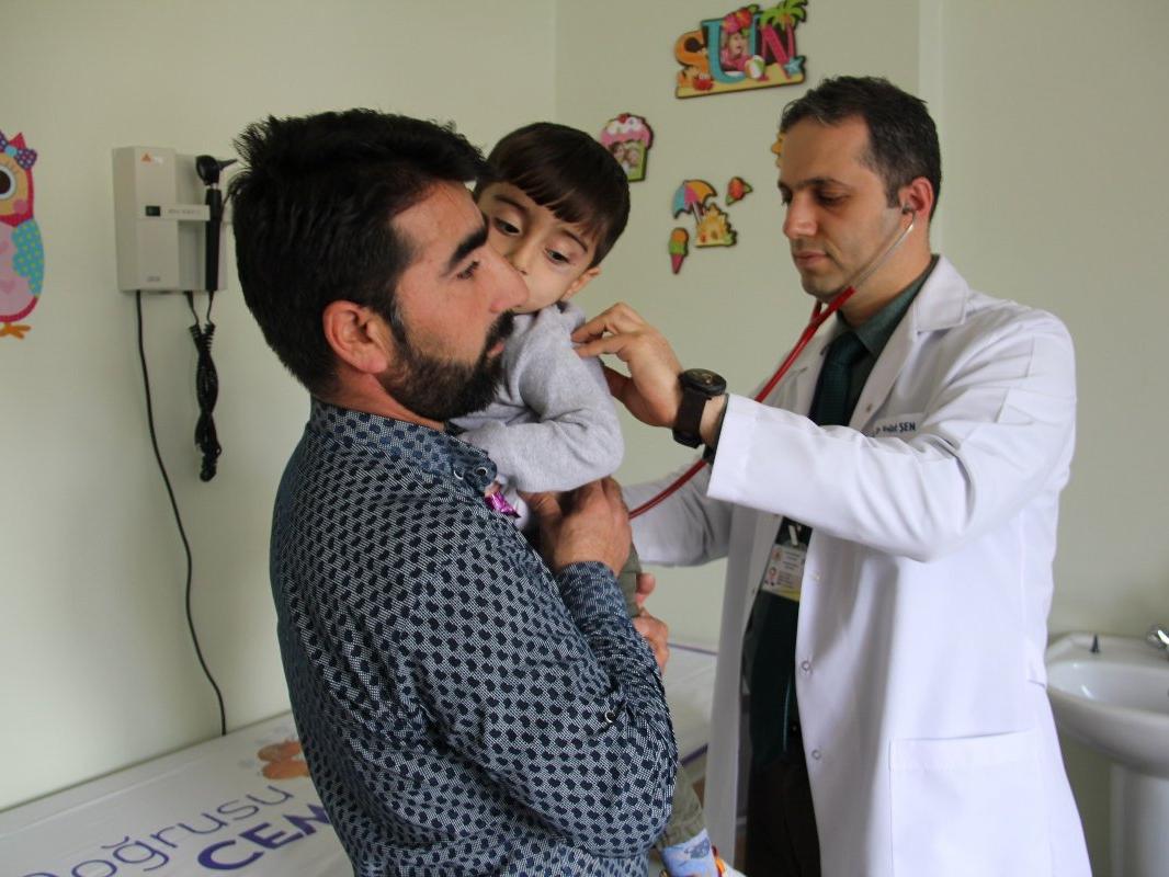 2 yaşındaki Muhammed'in akciğerinden kabak çekirdeği çıktı