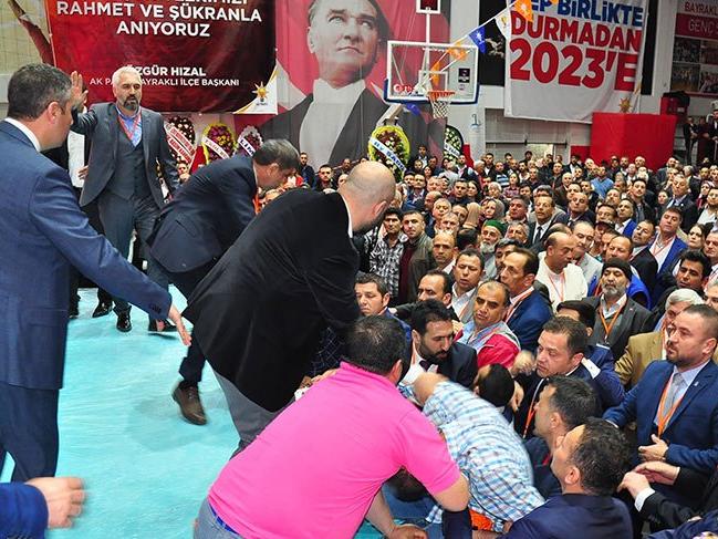 AKP Bayraklı kongresinde 'çift liste' krizi