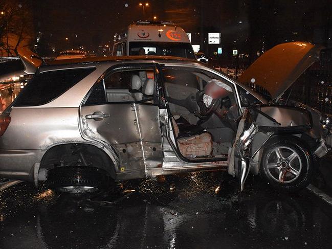 Ermenistan plakalı araç kaza yaptı! Bir ölü, 4 yaralı
