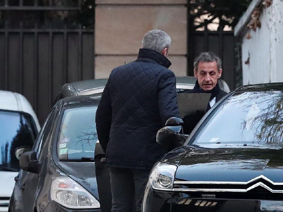 Sarkozy tekrar sorgulanıyor