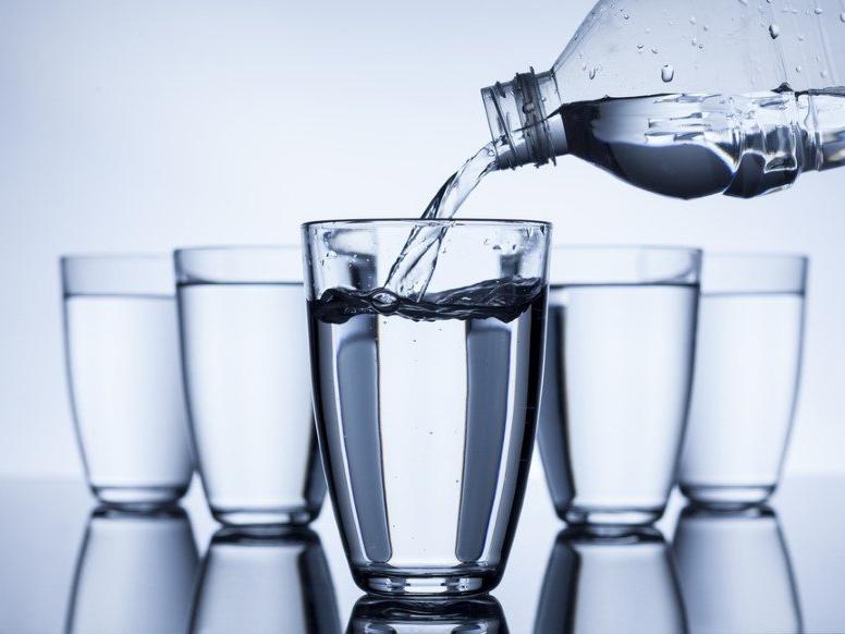 Gereğinden fazla su içmek metabolizmayı bozuyor!