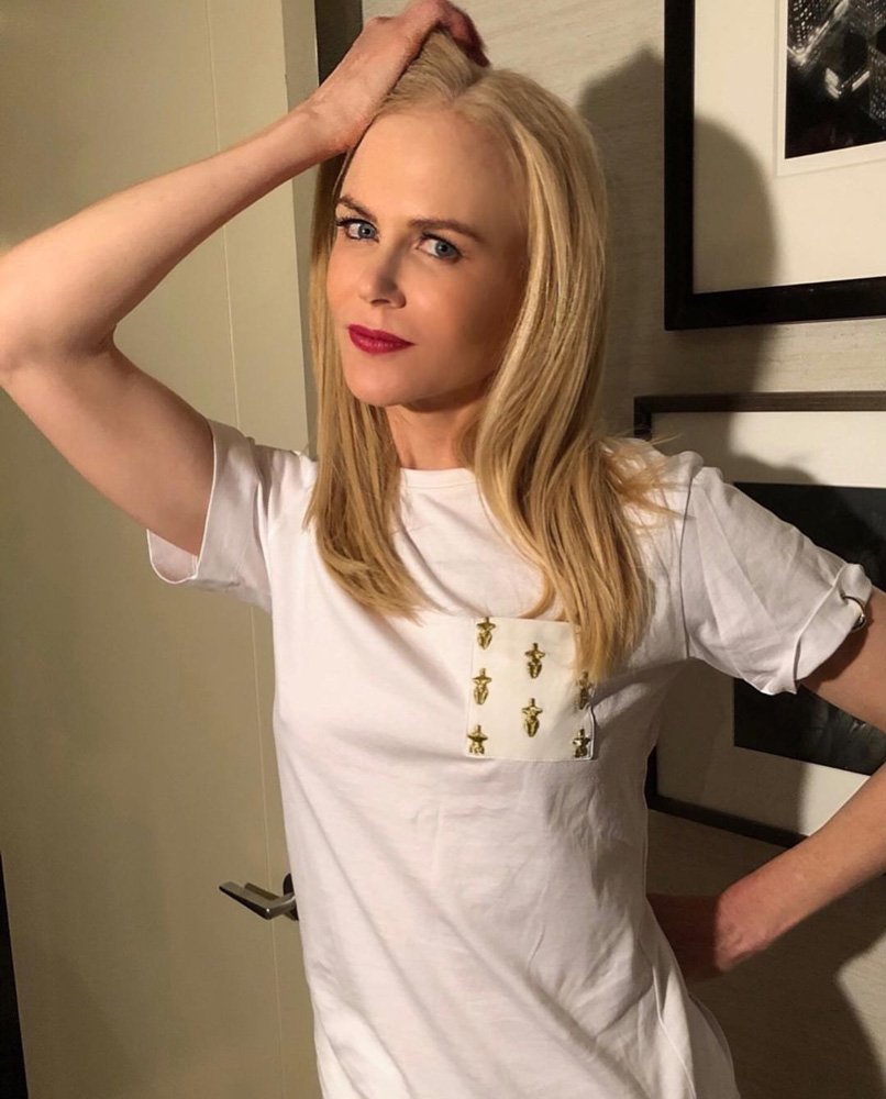 Nicole Kidman, destek verdiği projede 1900 TL değerinde Chloe marka bir tişört giydi.