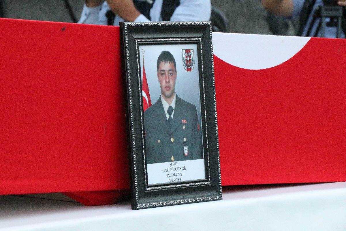 FOTO:iHA- Şehit Uzman Çavuş Hasil Özcengiz'in de Çiftlik Bank'a para yatırdığı ortaya çıktı.