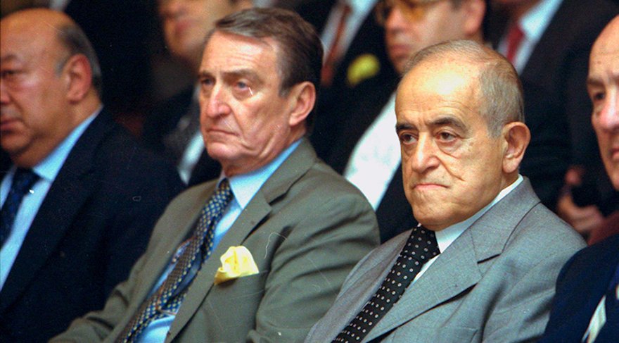 Koç Holding Yönetim Kurulu Başkanı Rahmi Koç ve Sabancı Holding Yönetim Kurulu Başkanı Sakıp Sabancı, Uluslararası Yaklaşımlar konulu toplantıya katıldı.