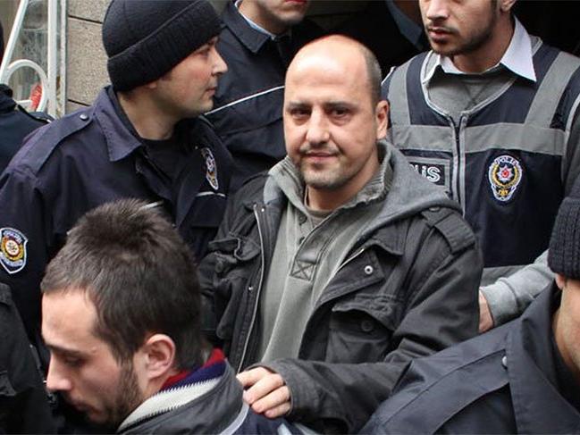 Mahkeme kararı sonrası Ahmet Şık: Tarihte hiçbir diktatörlük kazanamadı