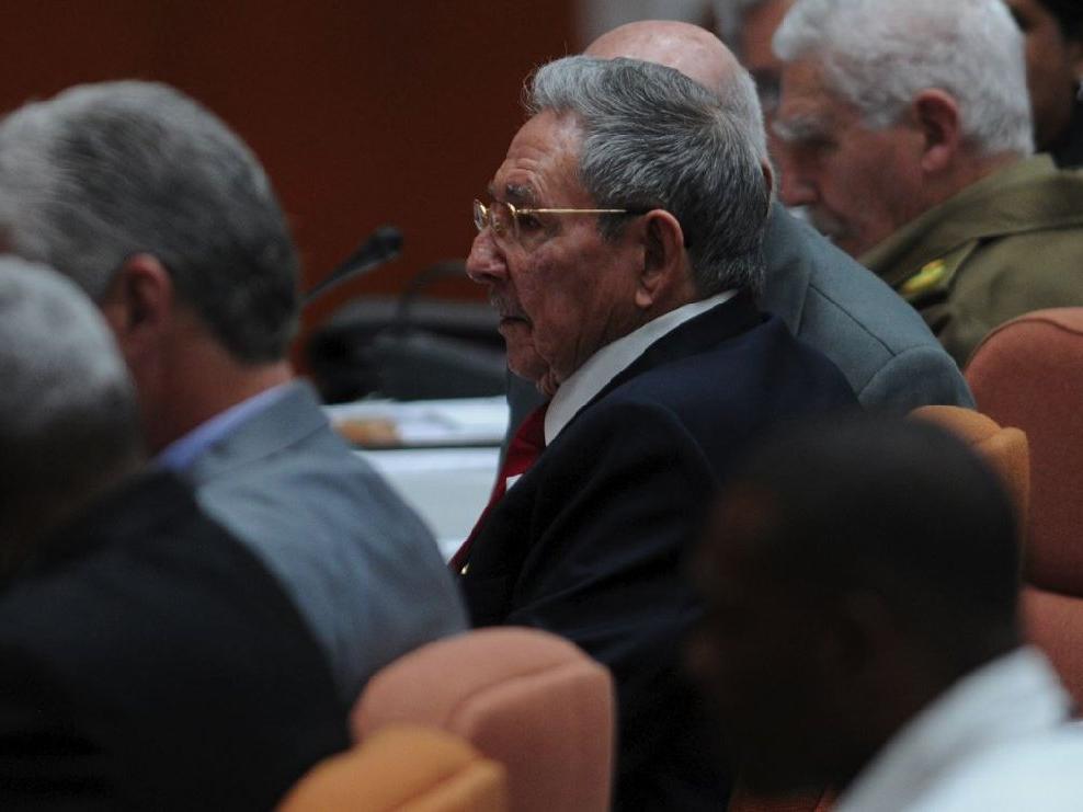 Küba'da Castro dönemi resmen sona eriyor