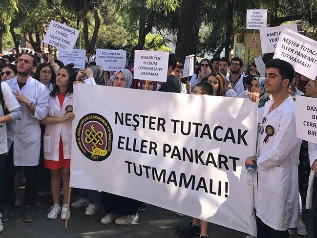 Cerrahpaşa Tıp Fakültesi'nde protestolar devam ediyor