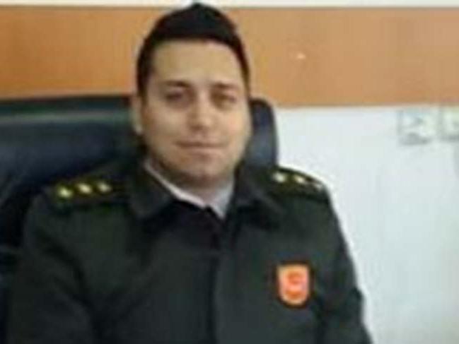 Görevden alınan yüzbaşı askerlik şubesi önünde intihar etti