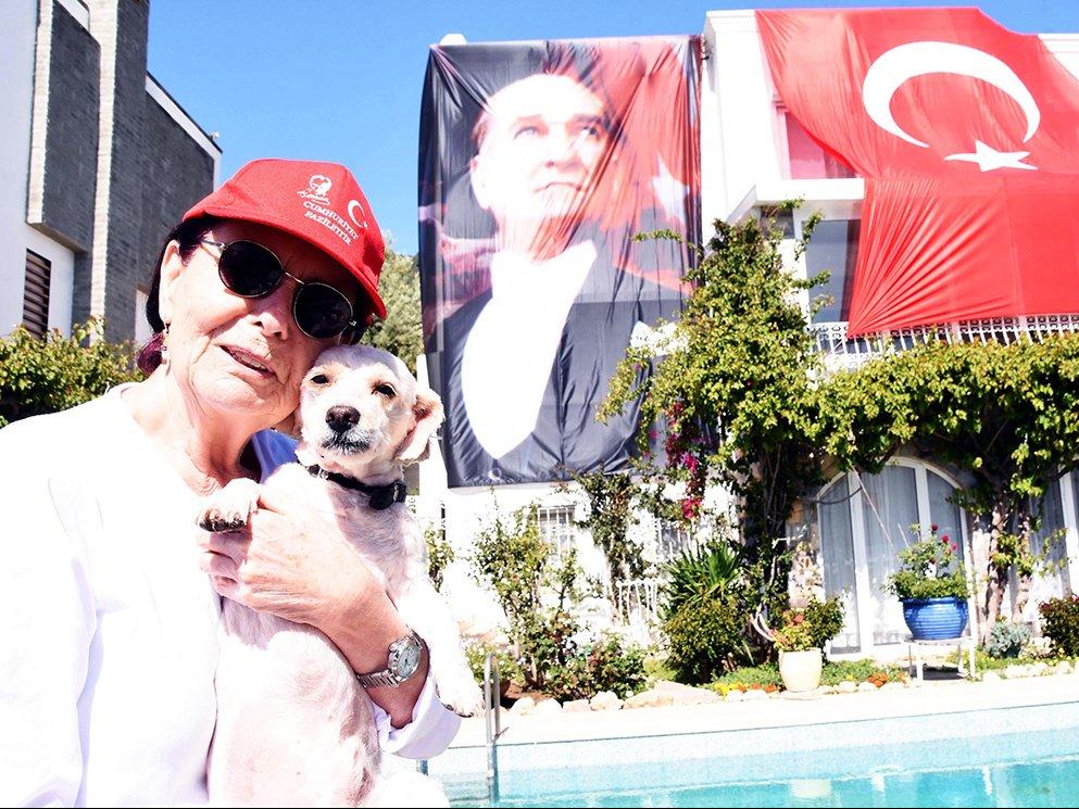 Fatma Girik'ten erken seçim mesajı! 'Atatürk çocuğuyum'