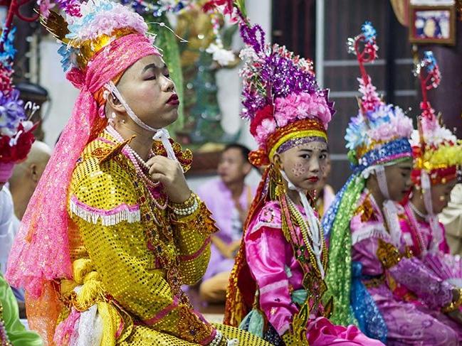 Tayland'da Kristal Çocuklar Festivali