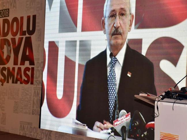 Kılıçdaroğlu gazetecilerin derdini anlattı, gazeteciler yazmadı