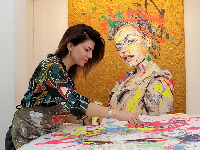 Tuvalleri kadar kullandığı malzemeleriyle de yaratıcı olan Pınar Dupre ile pop art rüzgarı esmeye başlayacak