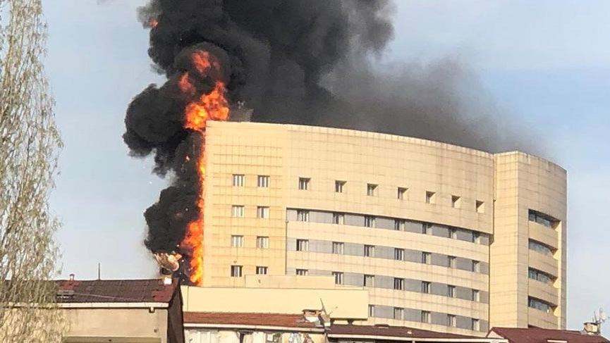 Son dakika haberi...Taksim İlk Yardım'da korkunç yangın! Hastane alev alev yandı