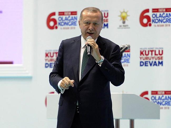 Cumhurbaşkanı Erdoğan Fatih İlçe Kongresi'nde konuştu