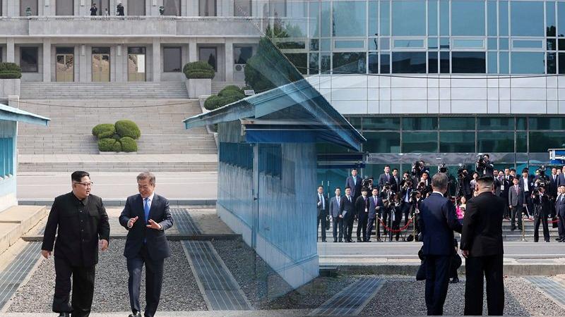 Kuzey Kore'deki tarihi görüşmede dikkat çeken detay
