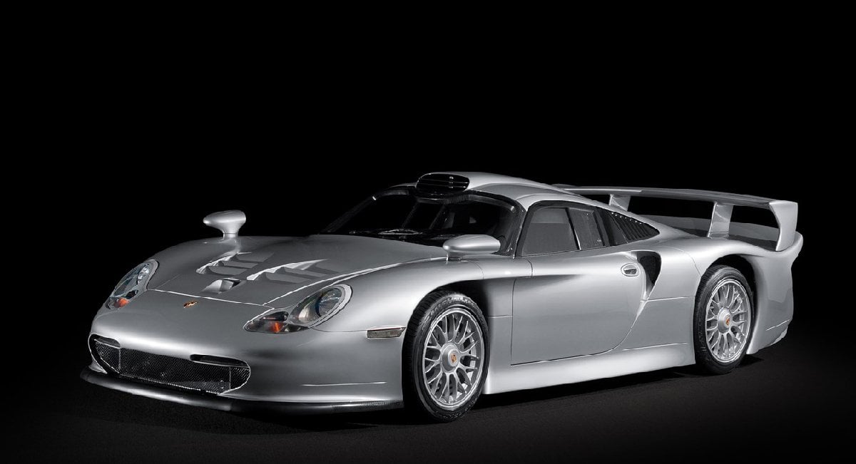 porsche_gt1_pic2_2-kopya