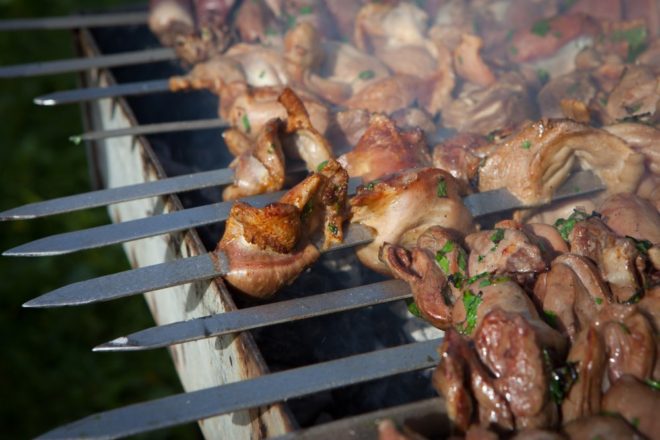 shutterstock_1039858012-1