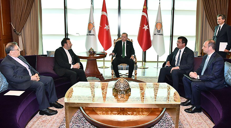 Merkez Bankası Başkanı Murat Cetinkaya en son geçen Cumhurbaşkanı Recep Tayyip Erdoğan ile birlikte İran Cumhurbaşkanı Özel Temsilcisi Mahmud Vaizi ile görüştü. Gündem iki ülke arasındaki ticaretti.