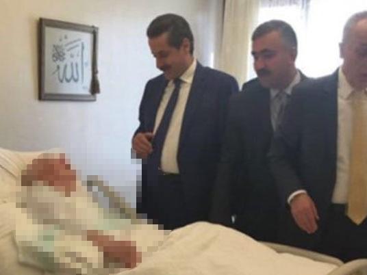AKP'li Çelik Twitter ölüm döşeğindeki arkadaşının fotoğrafını yayınladı!