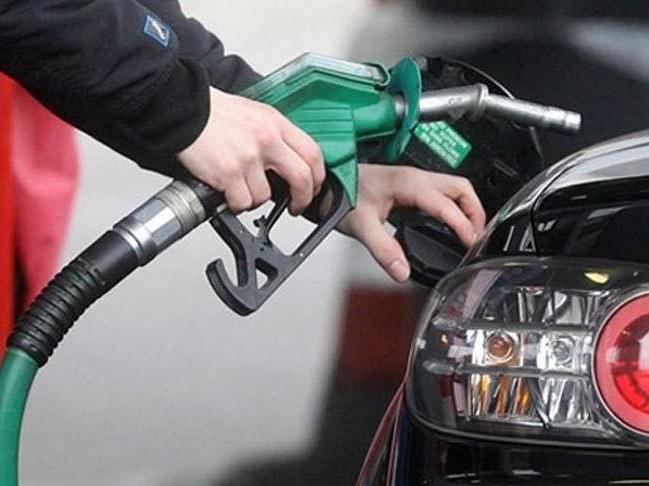 Benzin fiyatlarına Erbakan önlemi