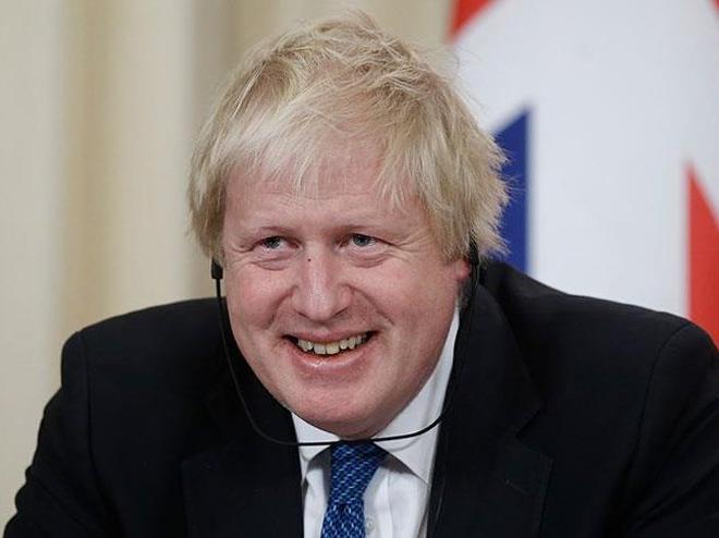 İngiliz Bakan Boris Johnson telefonda 18 dakika işletildi