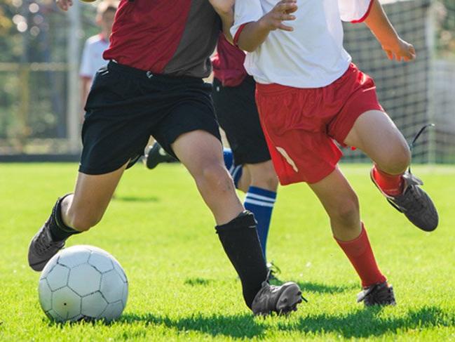 Kalp krizi geçiren 13 yaşındaki amatör futbolcu öldü