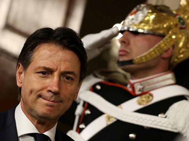 İtalya'da siyasi kriz: Hükümet kurulamadı