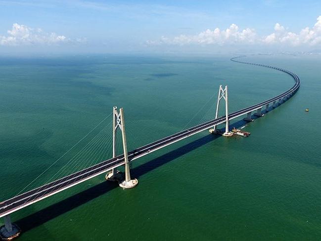 Dünyanın en uzun köprüsü açılıyor