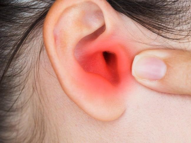 Kulak ağrısının nedenleri arasında ilk sırada: Ortakulak iltihabı nasıl iyileşir? Bulaşıcı mıdır