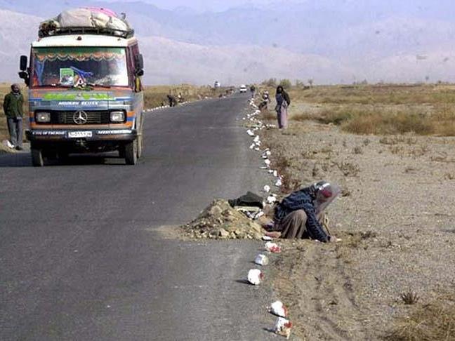 Afganistan'da mayın temizleme işçilerine saldırı: 5 ölü