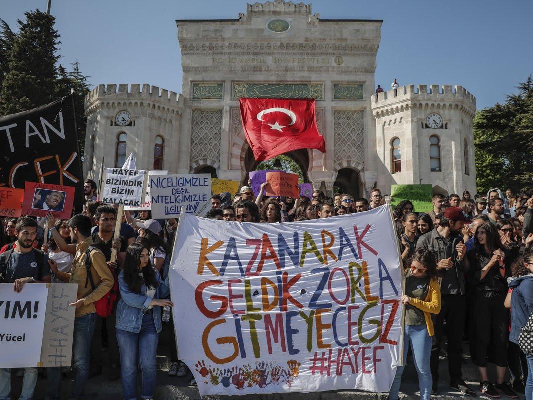 AKP'nin kurduğu üniversiteler sınıfta kaldı!