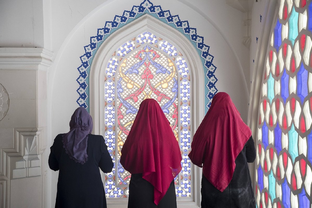 ramazan-ibadet-iftar-depophotos