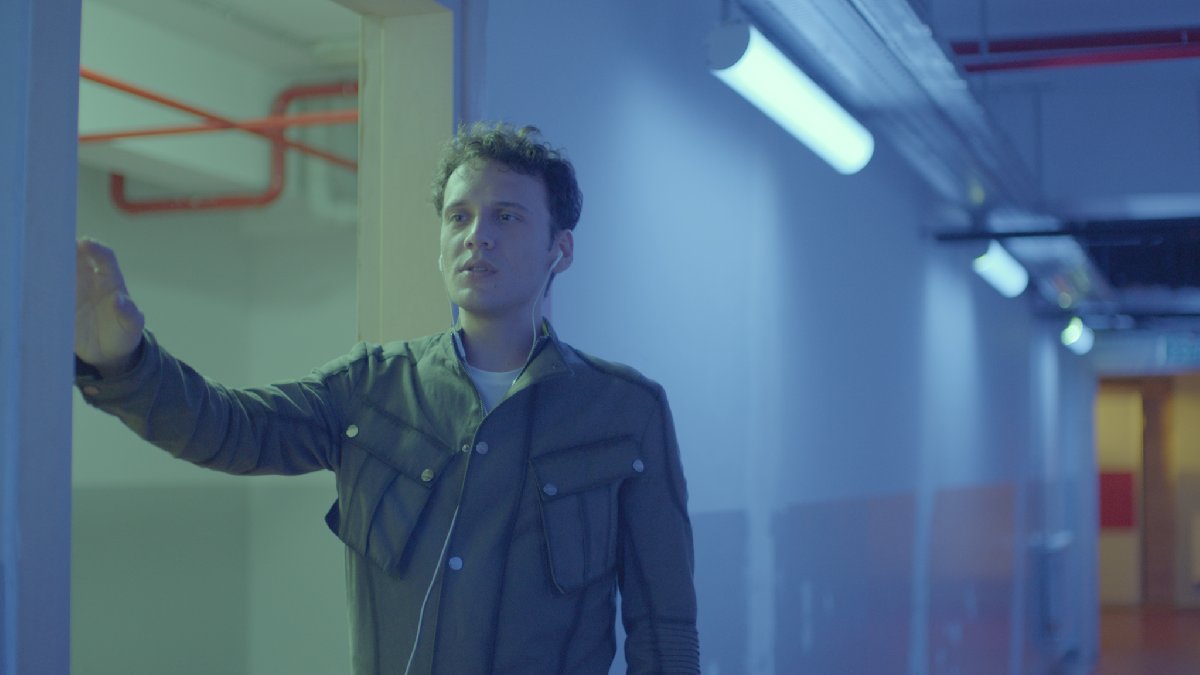 edis_buz_kiragi_final-copy-01-00_00_54_04-still002